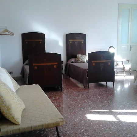 Bellaqua Bed & Breakfast *